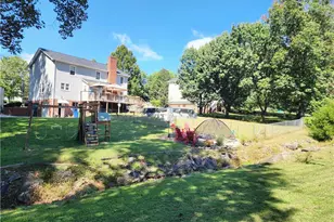 6017 Woods Edge Ln, Kernersville, NC 27284 - Photo 3