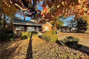 2012 Chapel Hill Rd, Burlington, NC 27215 - Photo 17