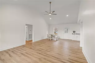 708 Ferndale Dr, Thomasville, NC 27360 - Photo 7