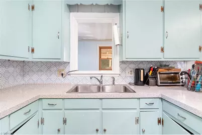 323 Western Boulevard, Lexington, NC 27295 - Photo 9