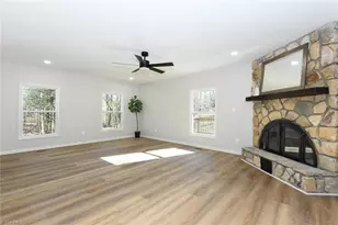 7449 Old Farm Rd, Thomasville, NC 27360 - Photo 5