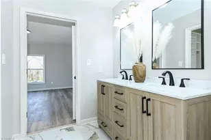 7449 Old Farm Rd, Thomasville, NC 27360 - Photo 19