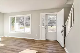 1089 Valley Dr, Graham, NC 27253 - Photo 5