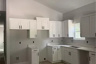 1175 Flora Ave, Burlington, NC 27217 - Photo 5