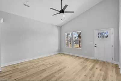 5089 Leeshire Way, Winston-Salem, NC 27106 - Photo 9