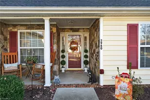 3960 Cobblestone Bend Dr, High Point, NC 27265 - Photo 3