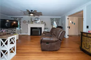 18 Pershing St, Thomasville, NC 27360 - Photo 15