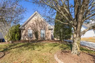 3765 Field Sedge Dr, Winston-Salem, NC 27107 - Photo 3