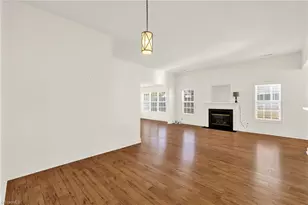 3765 Field Sedge Dr, Winston-Salem, NC 27107 - Photo 9