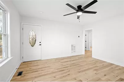 1020 Lakeside Avenue, Burlington, NC 27217 - Photo 5