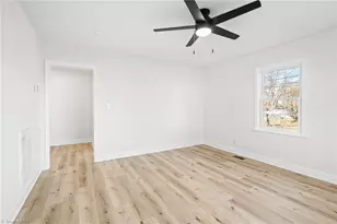 1020 Lakeside Ave, Burlington, NC 27217 - Photo 3