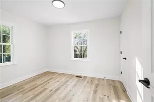 1020 Lakeside Ave, Burlington, NC 27217 - Photo 11