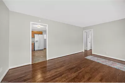 2019 Phillips Avenue, Greensboro, NC 27405 - Photo 9