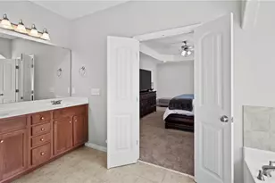 2075 Glenkirk Dr, Burlington, NC 27215 - Photo 17