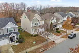 2075 Glenkirk Dr, Burlington, NC 27215 - Photo 3