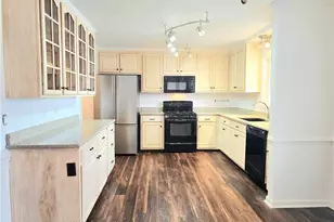 114 Cale Dr, Burlington, NC 27215 - Photo 5