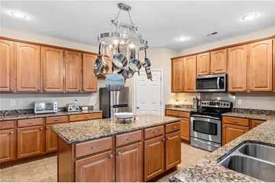 3025 Sycamore Point Trail, High Point, NC 27265 - Photo 15