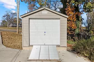 579 Riverview Dr, Lexington, NC 27292 - Photo 41