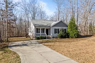 38 Bragg Ln, Hurdle Mills, NC 27541 - Photo 3