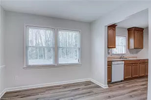 5105 Amberhill Dr, Greensboro, NC 27455 - Photo 9