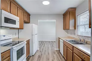 5105 Amberhill Dr, Greensboro, NC 27455 - Photo 15