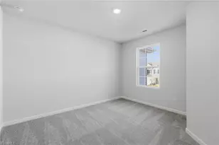 127 Plumtree Ct, King, NC 27021 - Photo 5