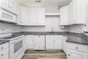 3001 Greystone Point, Greensboro, NC 27410 - Photo 11