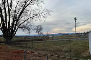 8431 Austin Traphill Rd, Elkin, NC 28621 - Photo 17