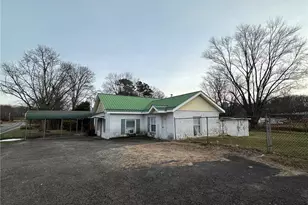 8431 Austin Traphill Rd, Elkin, NC 28621 - Photo 19