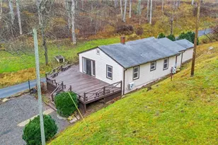 7 Legra Rd, Grassy Creek, NC 28631 - Photo 5