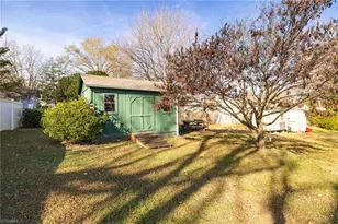 916 Forest St, Reidsville, NC 27320 - Photo 25