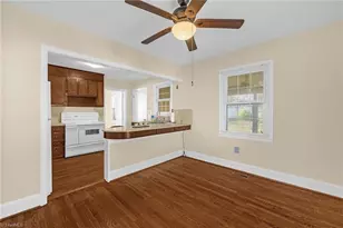 916 Forest St, Reidsville, NC 27320 - Photo 9