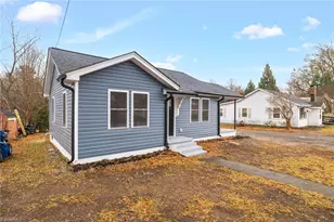 1107 Walnut St, Reidsville, NC 27320 - Photo 17