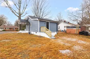 1107 Walnut St, Reidsville, NC 27320 - Photo 25