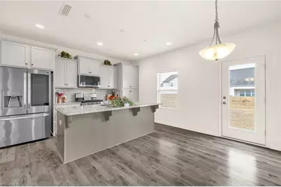 5822 Springer Drive, Greensboro, NC 27405 - Photo 11