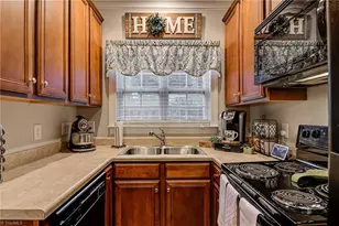 1202 Southlake Ct, Lexington, NC 27295 - Photo 13