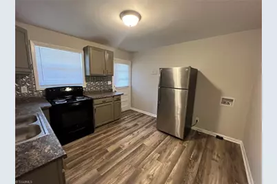 857 Bellevue Street #A, Greensboro, NC 27406 - Photo 5