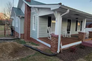 818 W Lebanon St, Mount Airy, NC 27030 - Photo 3