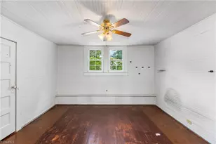 335 N Bridge St, Jonesville, NC 28642 - Photo 23