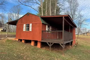 656 Hills Presbyterian Church Rd, Pilot Mountain, NC 27041 - Photo 27