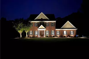 129 Walnut Ave, Yadkinville, NC 27055 - Photo 5