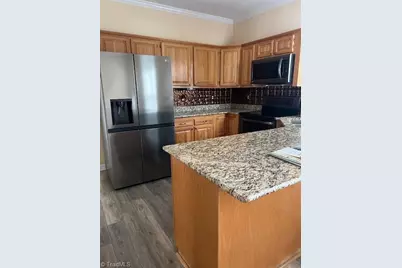 129 Walnut Avenue, Yadkinville, NC 27055 - Photo 15