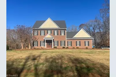 129 Walnut Avenue, Yadkinville, NC 27055 - Photo 1