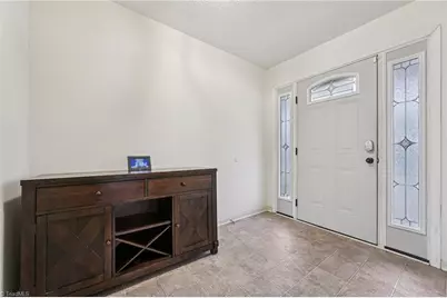 4407 Bromley Drive, Greensboro, NC 27406 - Photo 5