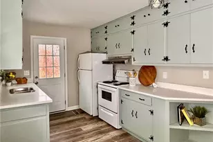 5026 Harvey Rd, Jamestown, NC 27282 - Photo 3