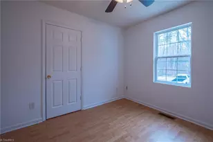 4647 Ogburn Ave, Winston-Salem, NC 27105 - Photo 23