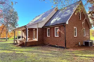 435 Overland Trail, Stoneville, NC 27048 - Photo 3