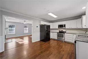 6751 Fairwood Ct, Clemmons, NC 27012 - Photo 7