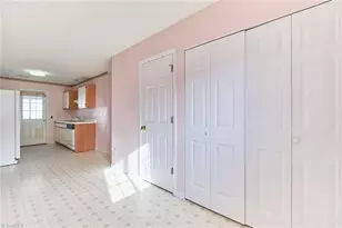 2625 Stratford Lake Rd, Winston-Salem, NC 27103 - Photo 15