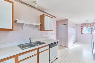 2625 Stratford Lake Rd, Winston-Salem, NC 27103 - Photo 13